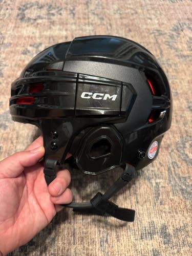 Medium CCM Tacks 70 Helmet (Used)