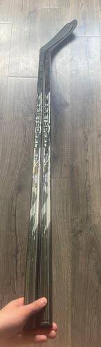 2 Pack Custom Senior CCM FT9 Pro Right Handed Hockey Stick P28 75 Flex (New)