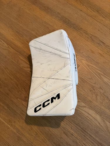 CCM Axis 2 Regular (Used)