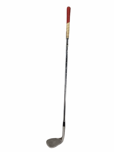 Used Cleveland CG15 Golf Chipper RH 56 Degree 11613-S000183027