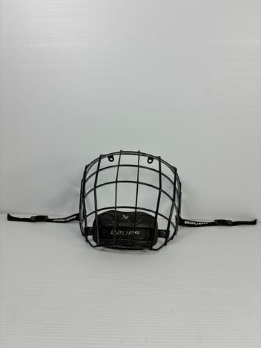 Used Medium Bauer Profile III Full Cage - Black/White