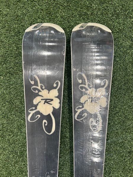 Women's Rossignol Attraxion 3 146cm Skis Without Bindings