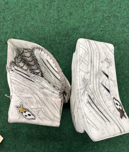 White Junior Brian's GNETiK X5 Goalie Glove & Blocker Set Regular (Used)