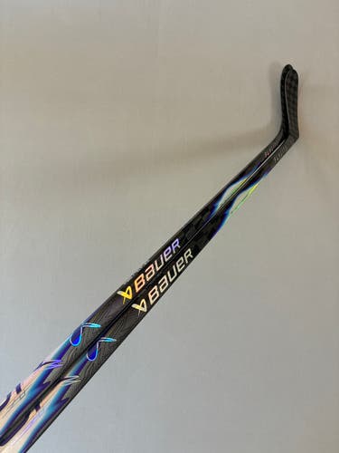 *2 Pack* of New 70 Flex P90TM Senior Bauer Vapor Flylite Left Hand Hockey Sticks