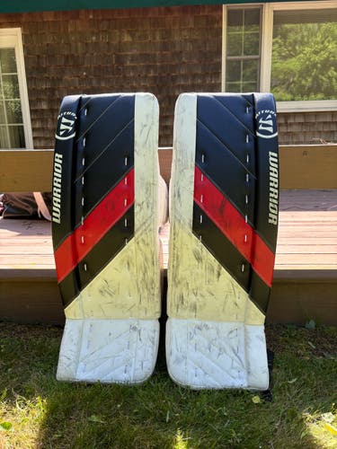 32" + 1.5” Warrior Ritual G4 Pro Regular Goalie Full Set (Used)