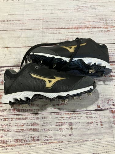 Black Mizuno Swift 3 Metal Cleats I Size 6 Womens (New)