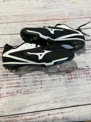 Black Mizuno Heist IQ Metal Cleats I Size 10.5 (New)