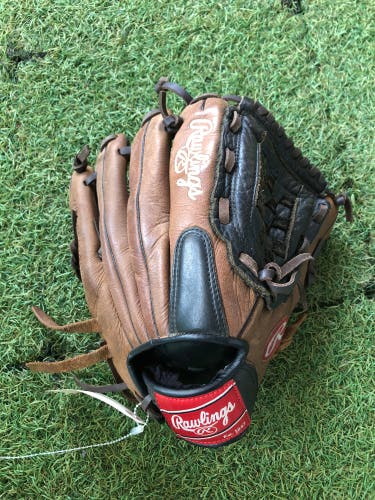 Rawlings Premium Series RH Pitcher's Baseball Glove 11.5" (Used)