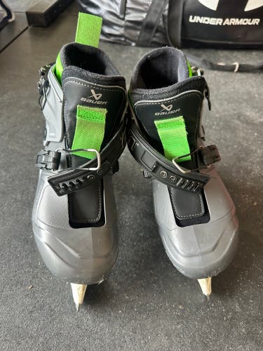Bauer Konekt HF2 Hockey Goalie Skates Regular Width 6 (Used)