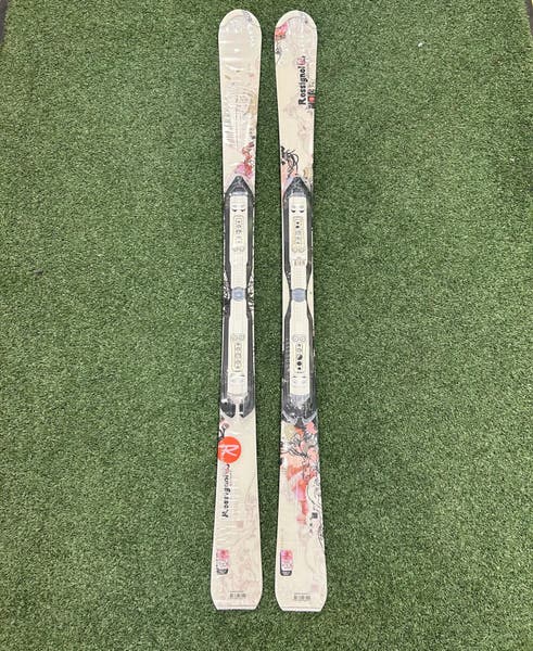 ROSSIGNOL 146cm Attraxion light レディース Women's Rossignol Attraxion 3 146cm Skis Without Bindings
