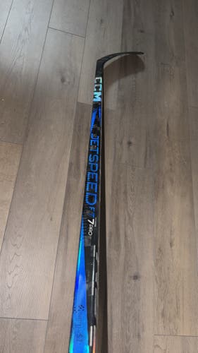 Senior CCM Ribcor Trigger 8 Pro Left Hand Hockey Stick P29 85 Flex (New)