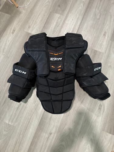 Large CCM AB Pro Goalie Chest Protector (Used)