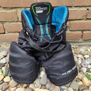 Youth Medium Bauer X Hockey Pants (Used)