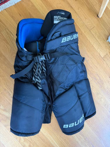 Intermediate Medium Bauer HP Pro Hockey Pants (Used)