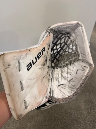 Bauer Supreme Shadow Regular (Used) Blocker and Catcher (Senior Size)