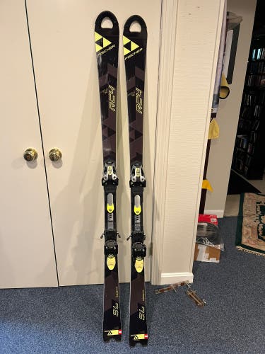 Fischer RC4 WC SL 165 cm Racing Skis With Max Din 16 (Used)
