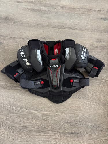 Men's Large Senior CCM JetSpeed FT1 Shoulder Pads (New)
