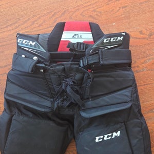 Junior Large CCM Extreme Flex 2.5 Hockey Goalie Pants