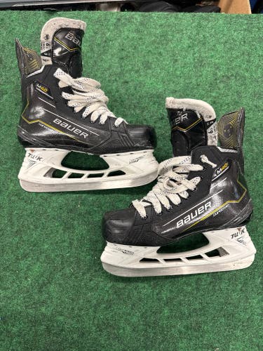 Intermediate Bauer Supreme M40 Hockey Skates (Fit 3) Size 6.5 (Used)