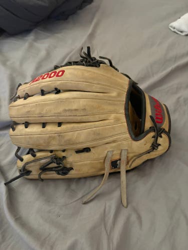 Wilson A2000 RH Outfield Baseball Glove 12.75" (Used)