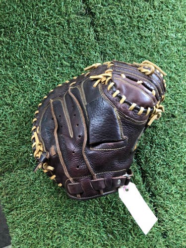 Mizuno Franchise RH Catcher's Baseball Glove 33.5" (Used)