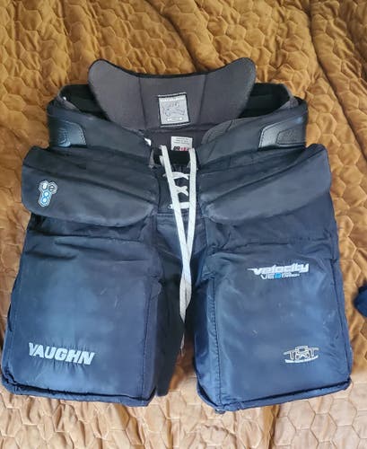 Sr Large Vaughn Velocity V8 Pro Carbon Goalie Pants
