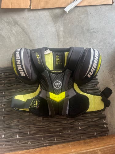 Large Senior Warrior Alpha QX Pro Shoulder Pads (Used)