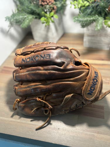 Nokona RH BTF -1200 Baseball Glove