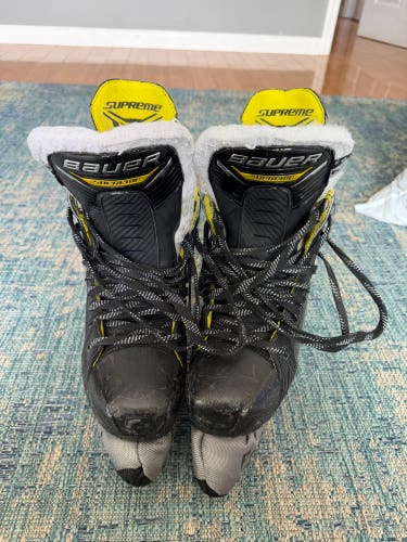 2022 Bauer Supreme M4 Hockey Skates 7 (Used)