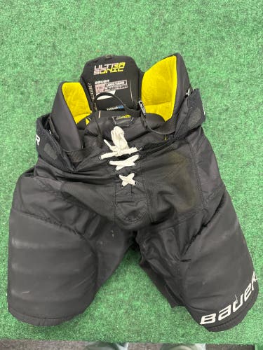 Black Bauer Supreme Ultrasonic Hockey Pants (Used) | Youth Large