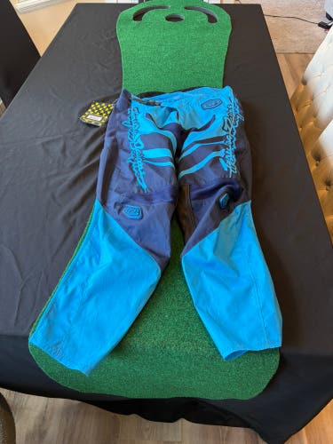 Motocross/ Dirt Bike Pants: Blue Size 38 Troy Lee Designs Race Pants (New)