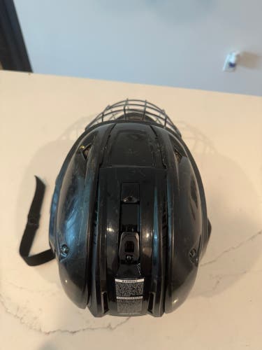 Medium Bauer Re-Akt 150 Helmet (Used)