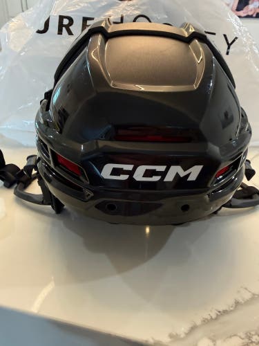 Youth CCM Tacks 70 Helmet (Used)