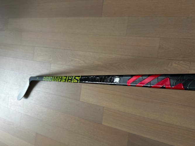 Senior Sher-Wood Rekker Legend Pro Left Hand Hockey Stick P28 68 Flex (Used)