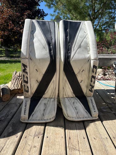 35" CCM Premier II Pro Goalie Leg Pads (Used)
