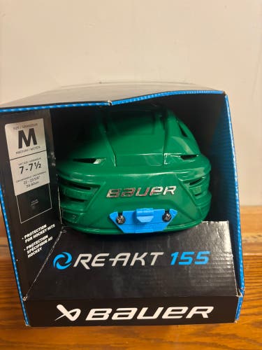 Medium Bauer Re-Akt 155 Helmet (Used)