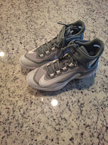 Gray Men's Size M 8.0 (W 9.0) Adult Nike High Top Metal (New)