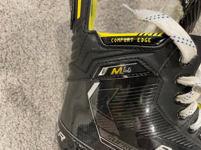 Bauer Supreme M4 Hockey Skates 6 (Used)