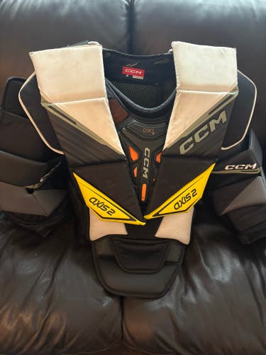 Large 2022 CCM Axis 2 Goalie Chest Protector (Used)