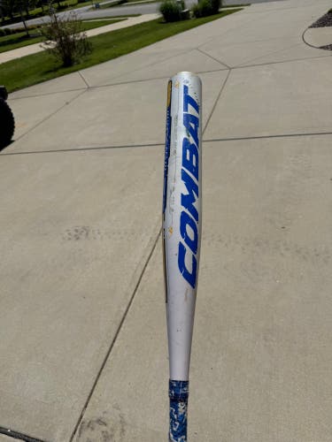 2016 Combat Maxum Composite USSSA Certified Bat (-5) 26 oz 31" (Used)
