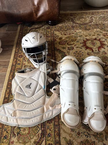 White Easton Jen Schro The Very Best Catcher's Set (Used)
