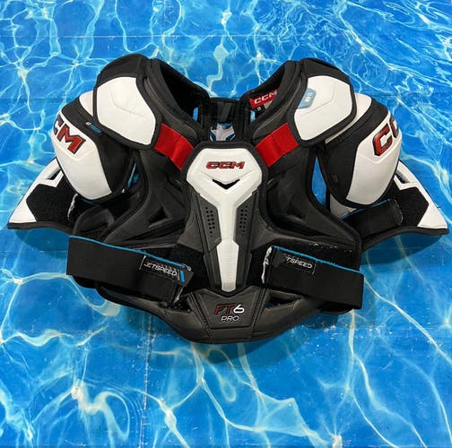 Small Senior CCM JetSpeed FT6 Pro Shoulder Pads (Used)
