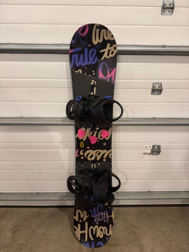 Women's Burton Socialite Snowboard With Large Burton Scribe Bindings 142 cm (Used)