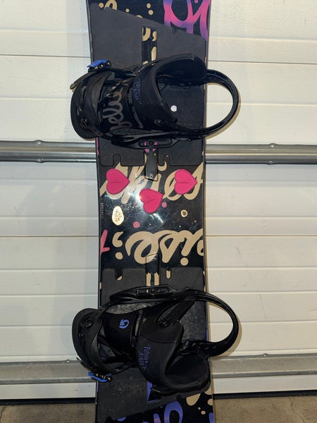 Women's Burton Socialite Snowboard With Large Burton Scribe