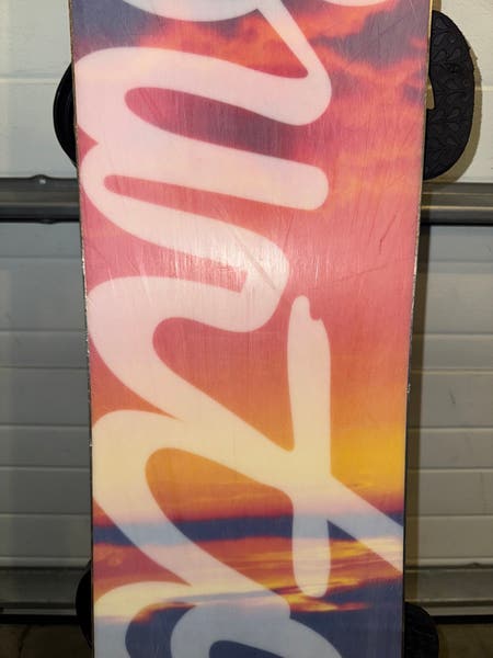 Women's Burton Socialite Snowboard With Large Burton Scribe