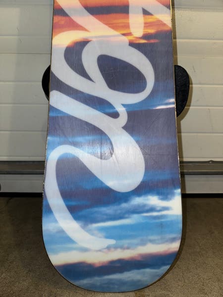 BURTON SOCIALITE 142 × BURTON SCRIBE M Women's Burton Socialite Snowboard With Large Burton Scribe