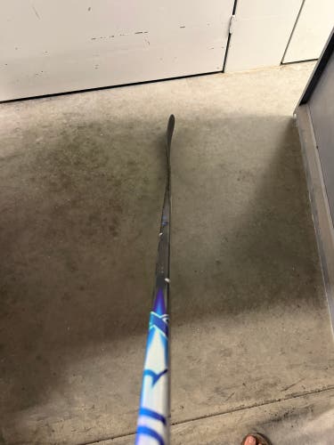 Senior Bauer Vapor Flylite Left Hand Hockey Stick P92 65 Flex (Used)