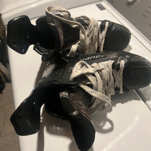 Bauer Supreme Mach Hockey Skates Wide Width 8.5 (Used)