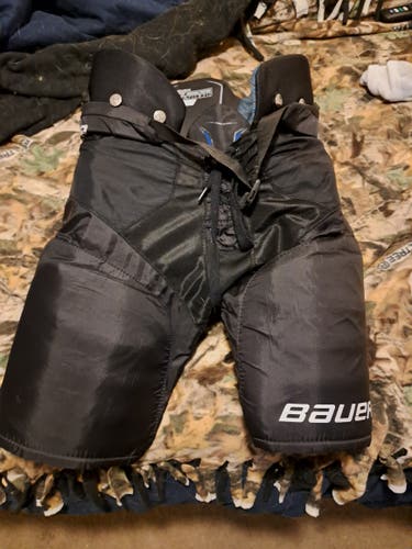 Men's Intermediate Medium Bauer X Hockey Pants (Used)