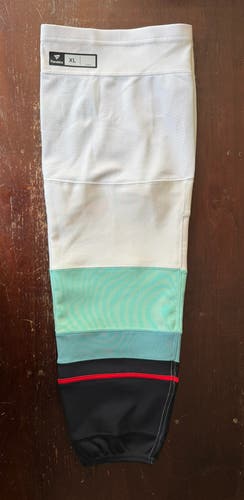 Seattle Kraken Senior XL Fanatics Socks Pro Stock (New) Away White
